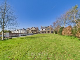 Dinas Cross, Newport, SA42