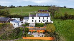 Laugharne, Carmarthen, SA33