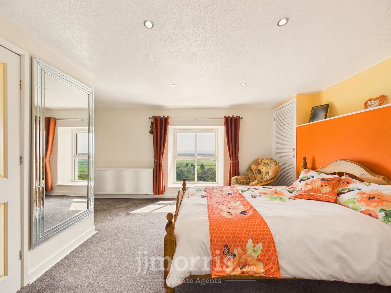 Laugharne, Carmarthen, SA33