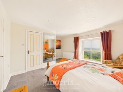 Laugharne, Carmarthen, SA33