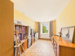 Laugharne, Carmarthen, SA33