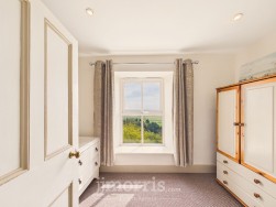 Laugharne, Carmarthen, SA33