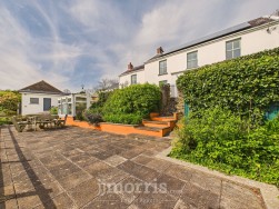 Laugharne, Carmarthen, SA33