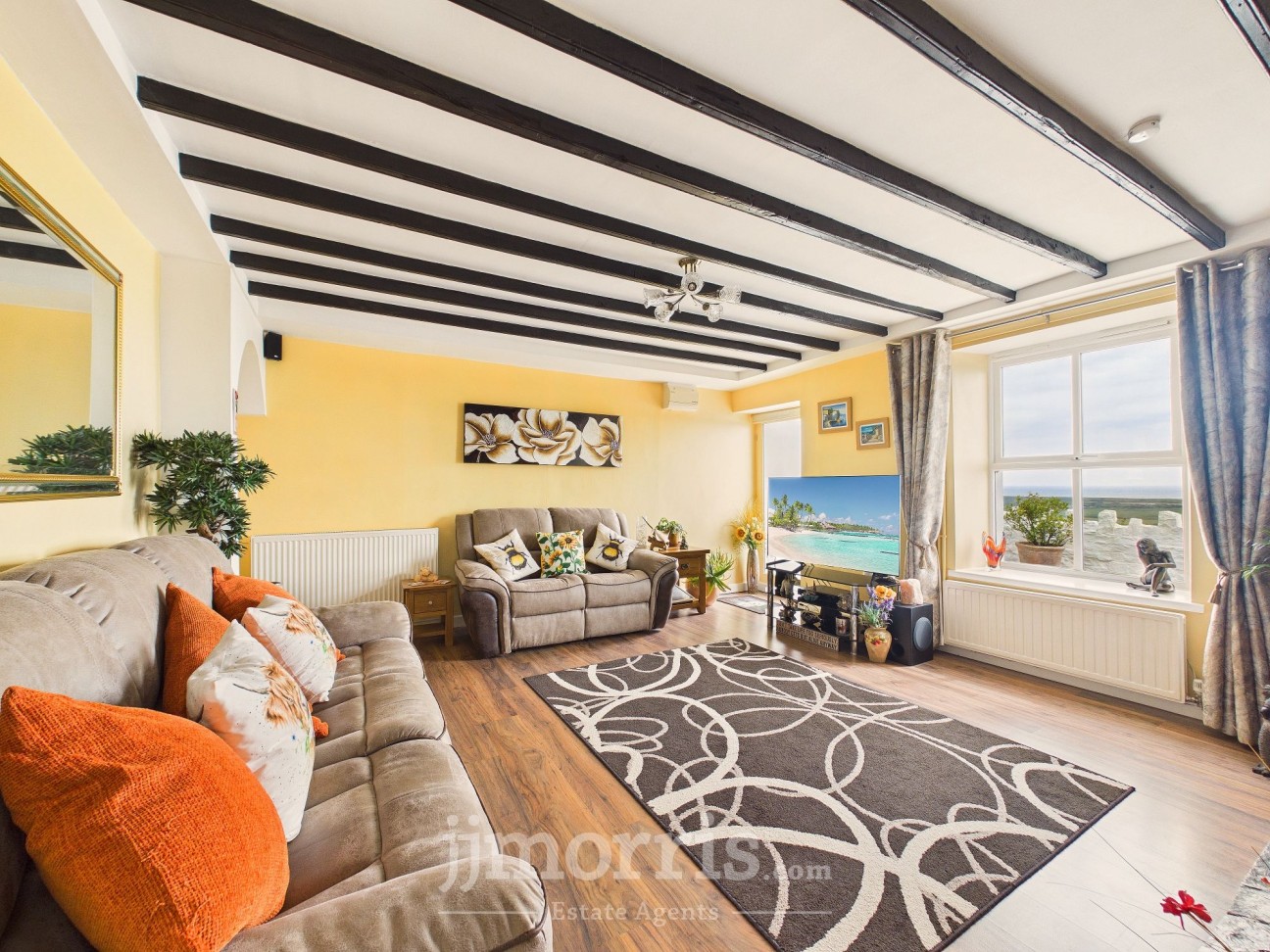 Laugharne, Carmarthen, SA33