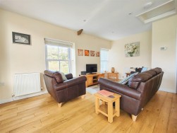 Llanychaer, Fishguard, SA65