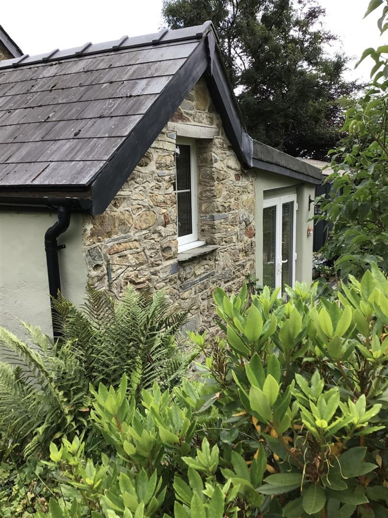 Hebron, Whitland, SA34