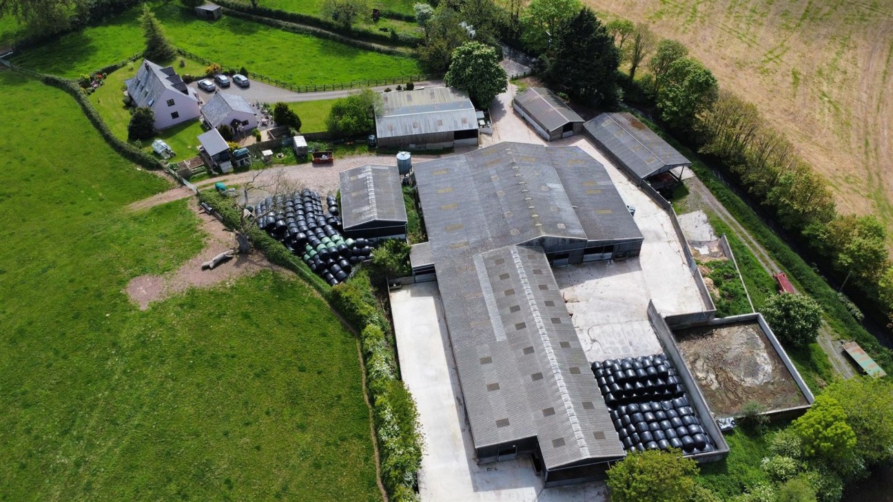 St. Florence, Tenby, SA70