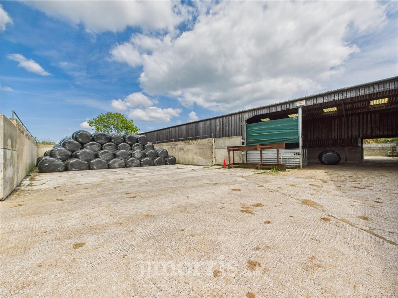 St. Florence, Tenby, SA70