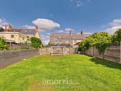 Clynderwen, SA66
