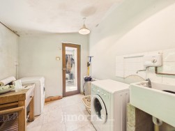Llanfyrnach, SA35