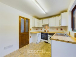 Tlysfan, Fishguard, SA65