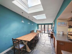 Upper West Street, Newport, SA42