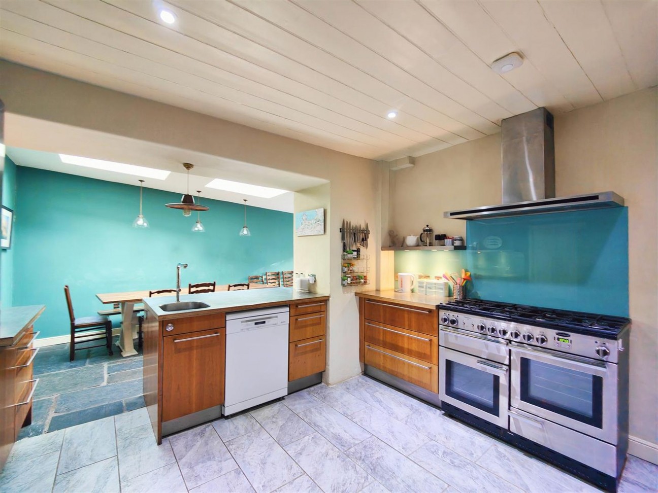 Upper West Street, Newport, SA42