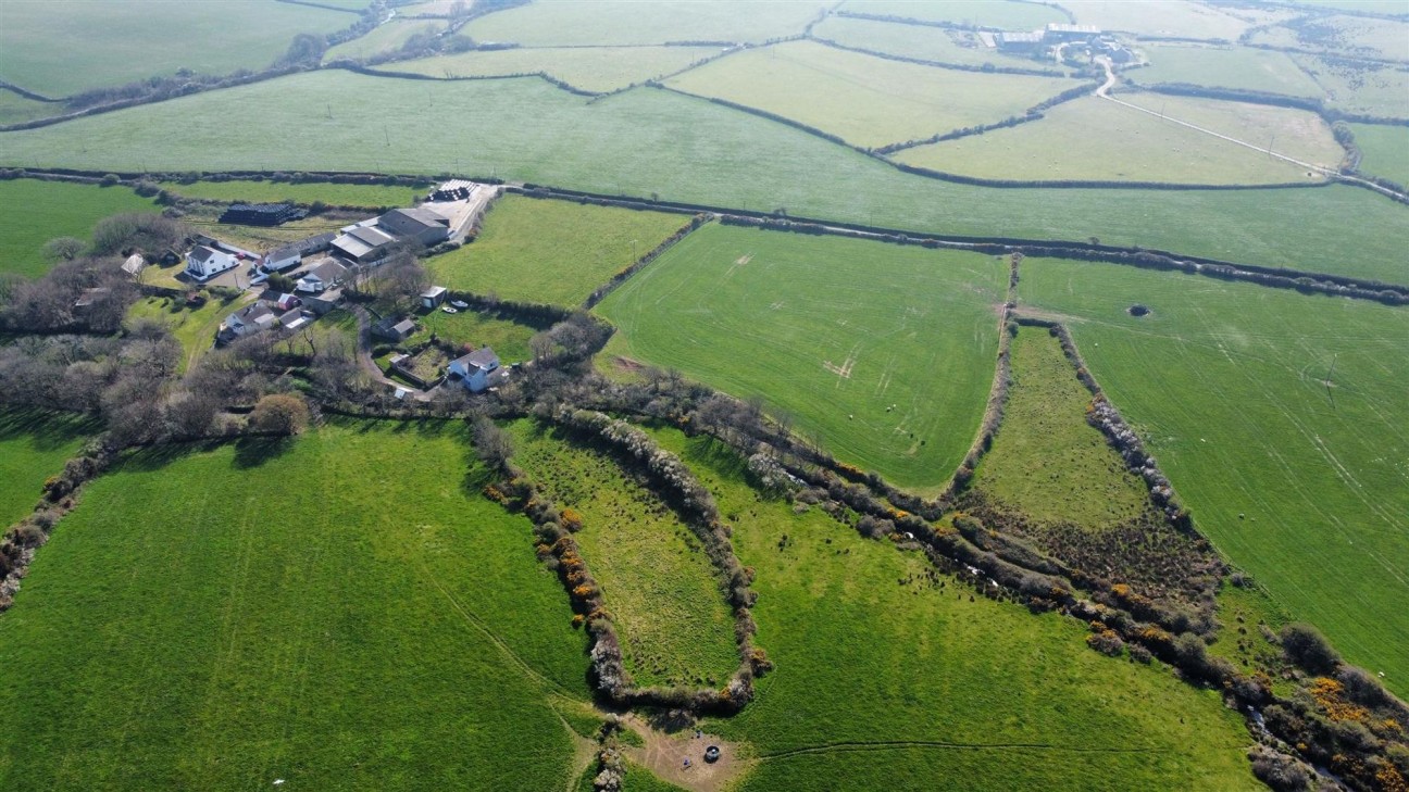 Carnhedryn, Solva, SA62