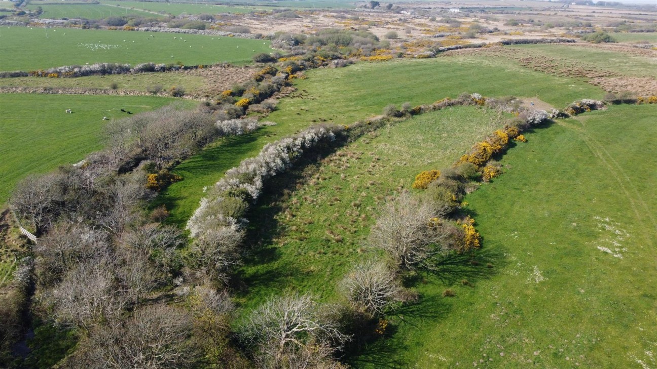 Carnhedryn, Solva, SA62