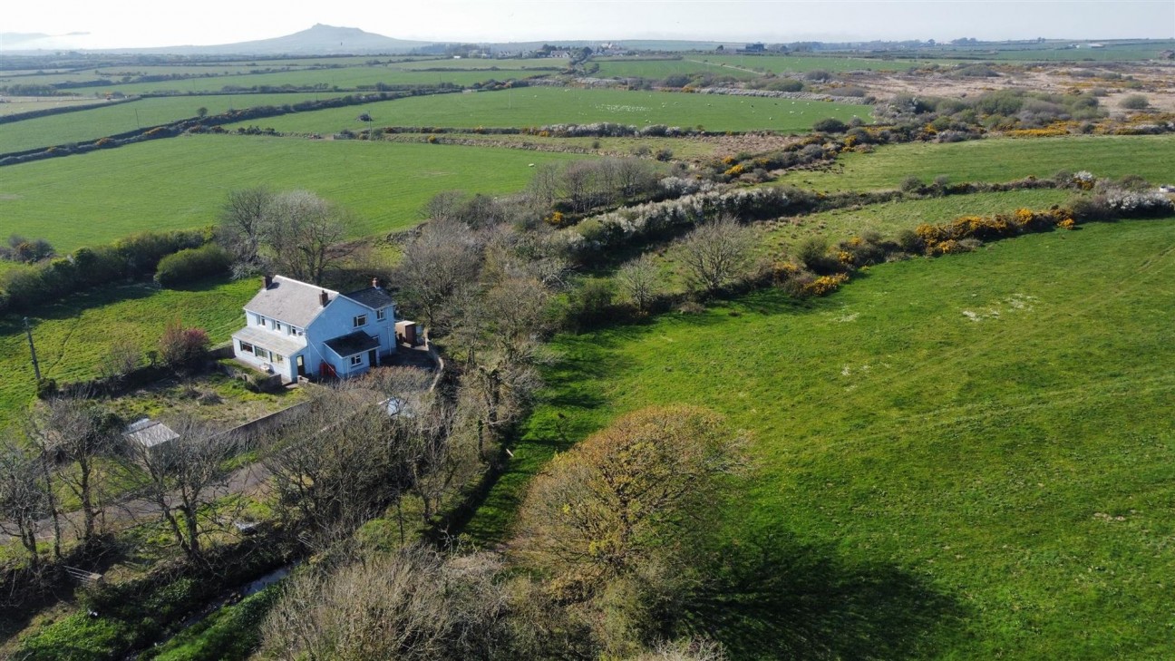 Carnhedryn, Solva, SA62