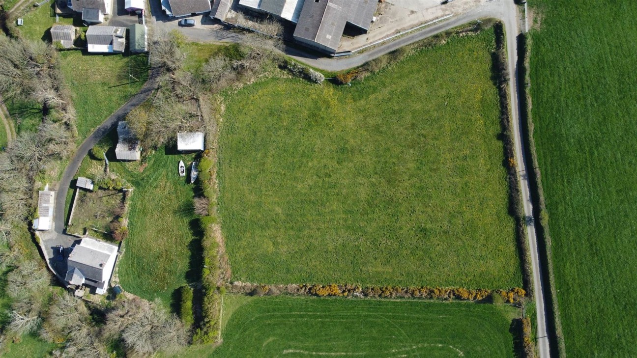 Carnhedryn, Solva, SA62