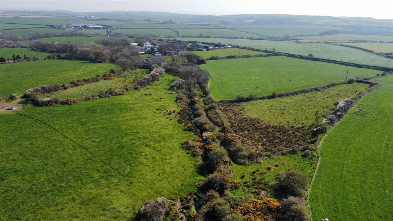 Carnhedryn, Solva, SA62