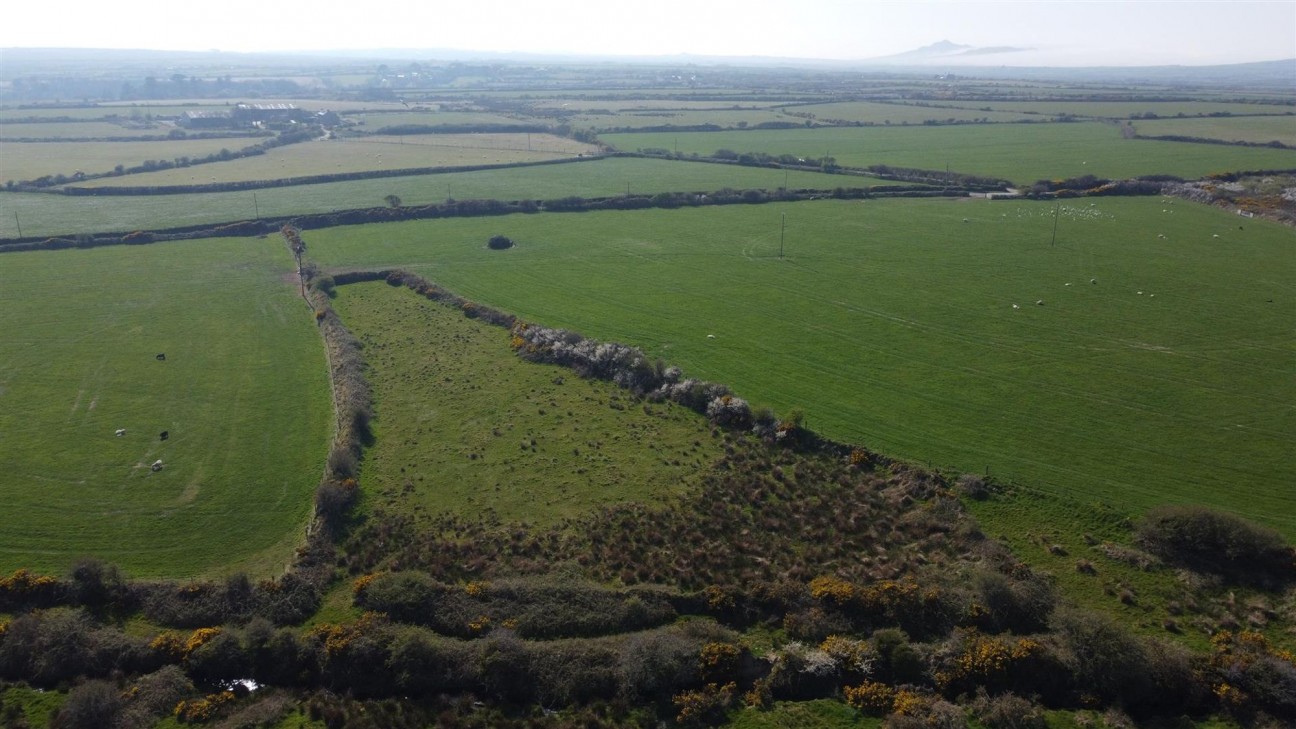 Carnhedryn, Solva, SA62