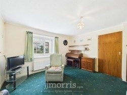 Carnhedryn, Solva, SA62