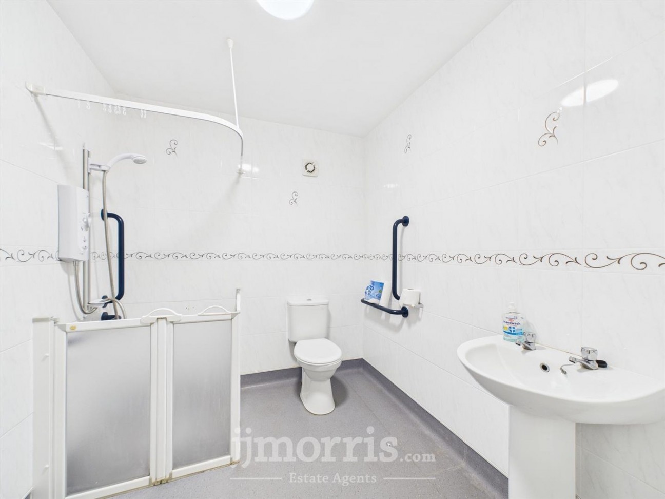 Carnhedryn, Solva, SA62