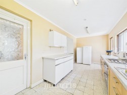 Carnhedryn, Solva, SA62