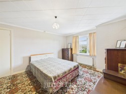 Carnhedryn, Solva, SA62