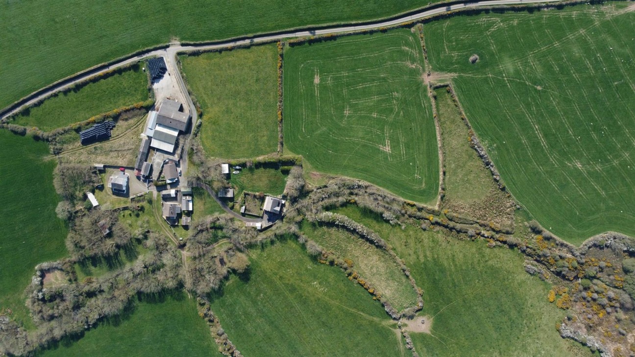 Carnhedryn, Solva, SA62