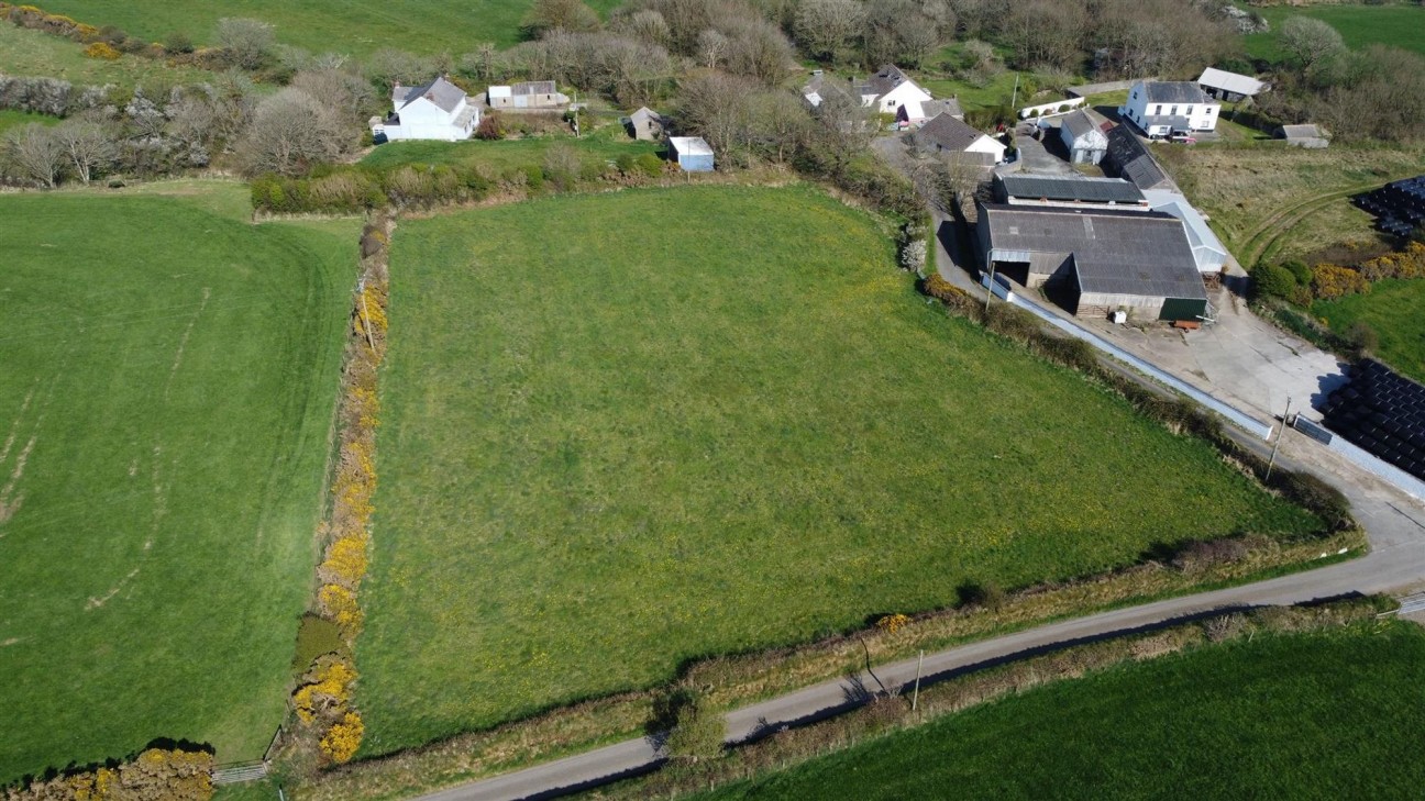 Carnhedryn, Solva, SA62