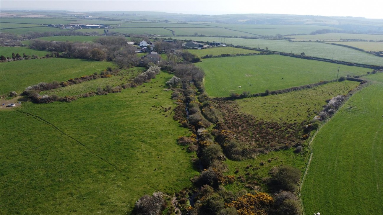 Carnhedryn, Solva, SA62