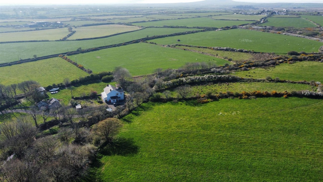 Carnhedryn, Solva, SA62