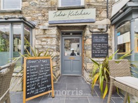 Market Street, Fountain House Market Street, SA42