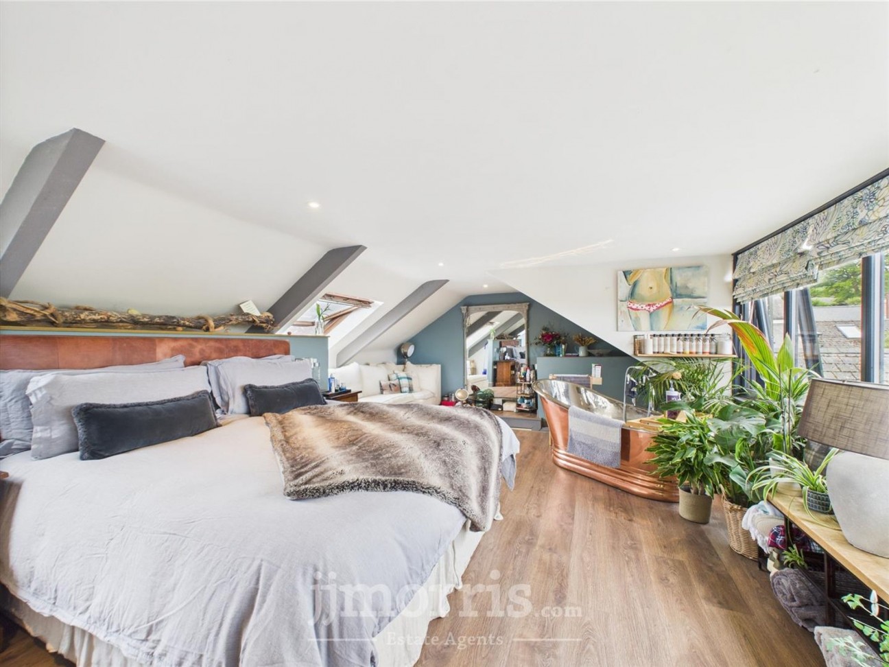 Market Street, Fountain House Market Street, SA42