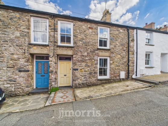 Upper St. Mary Street, Newport, SA42