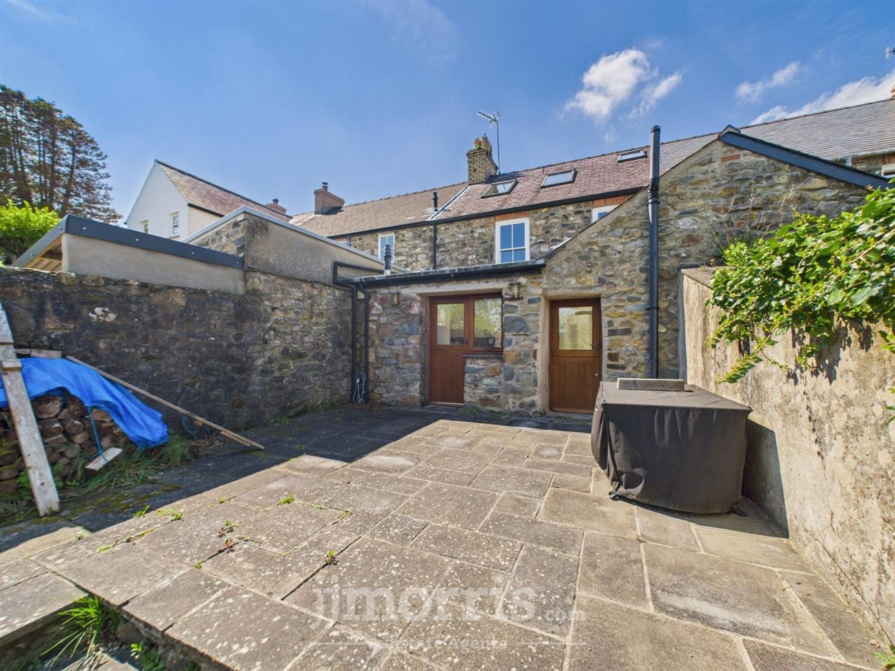 Upper St. Mary Street, Newport, SA42