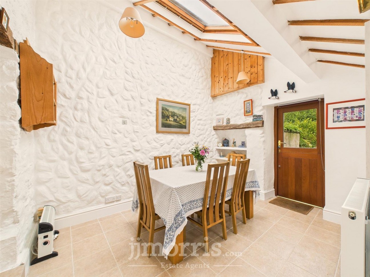 Upper St. Mary Street, Newport, SA42