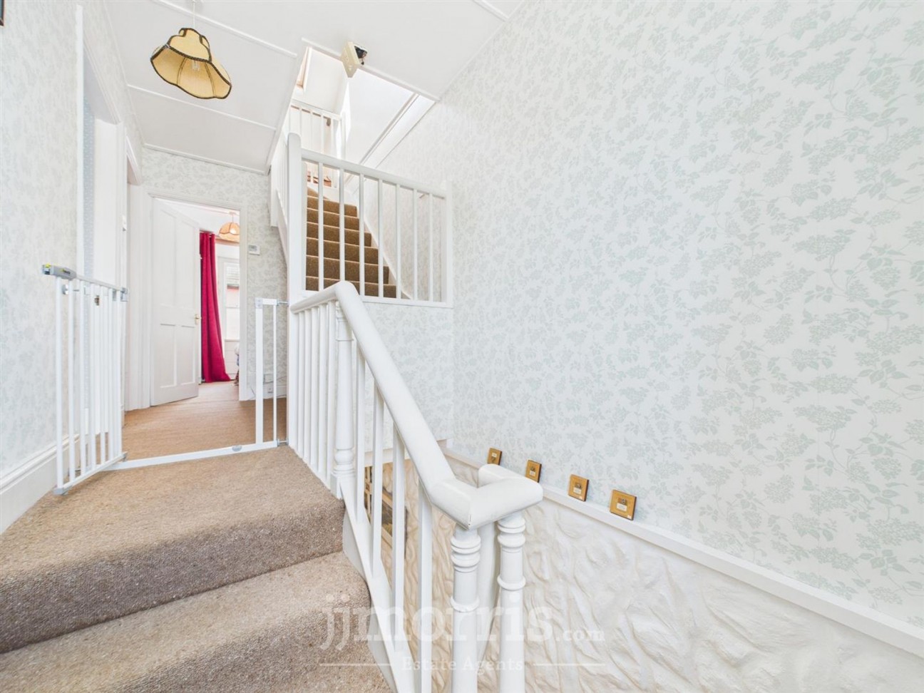 Upper St. Mary Street, Newport, SA42