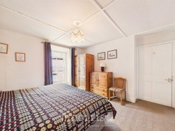 Upper St. Mary Street, Newport, SA42