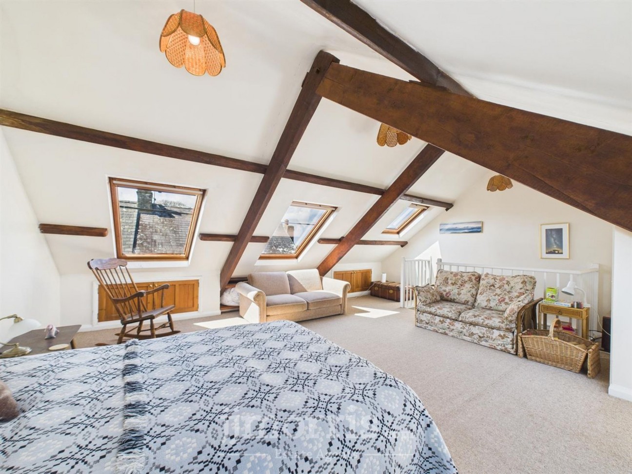 Upper St. Mary Street, Newport, SA42