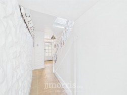 Upper St. Mary Street, Newport, SA42