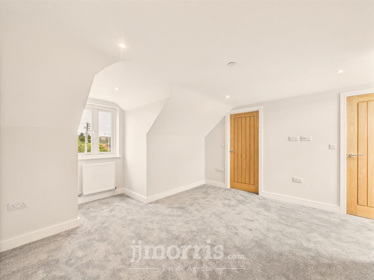 Bryn Y Mor Lane, Fishguard, SA65