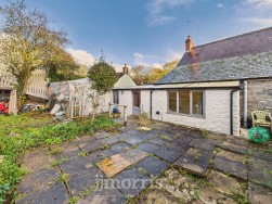 Cwmplysgog, Cilgerran, SA43