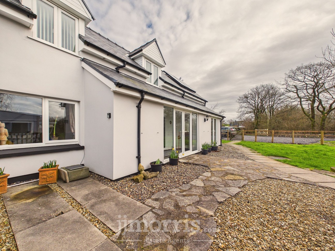 Llandissilio, Clynderwen, SA66