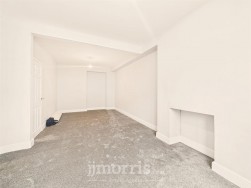 Shakespeare Avenue, Milford Haven, SA73