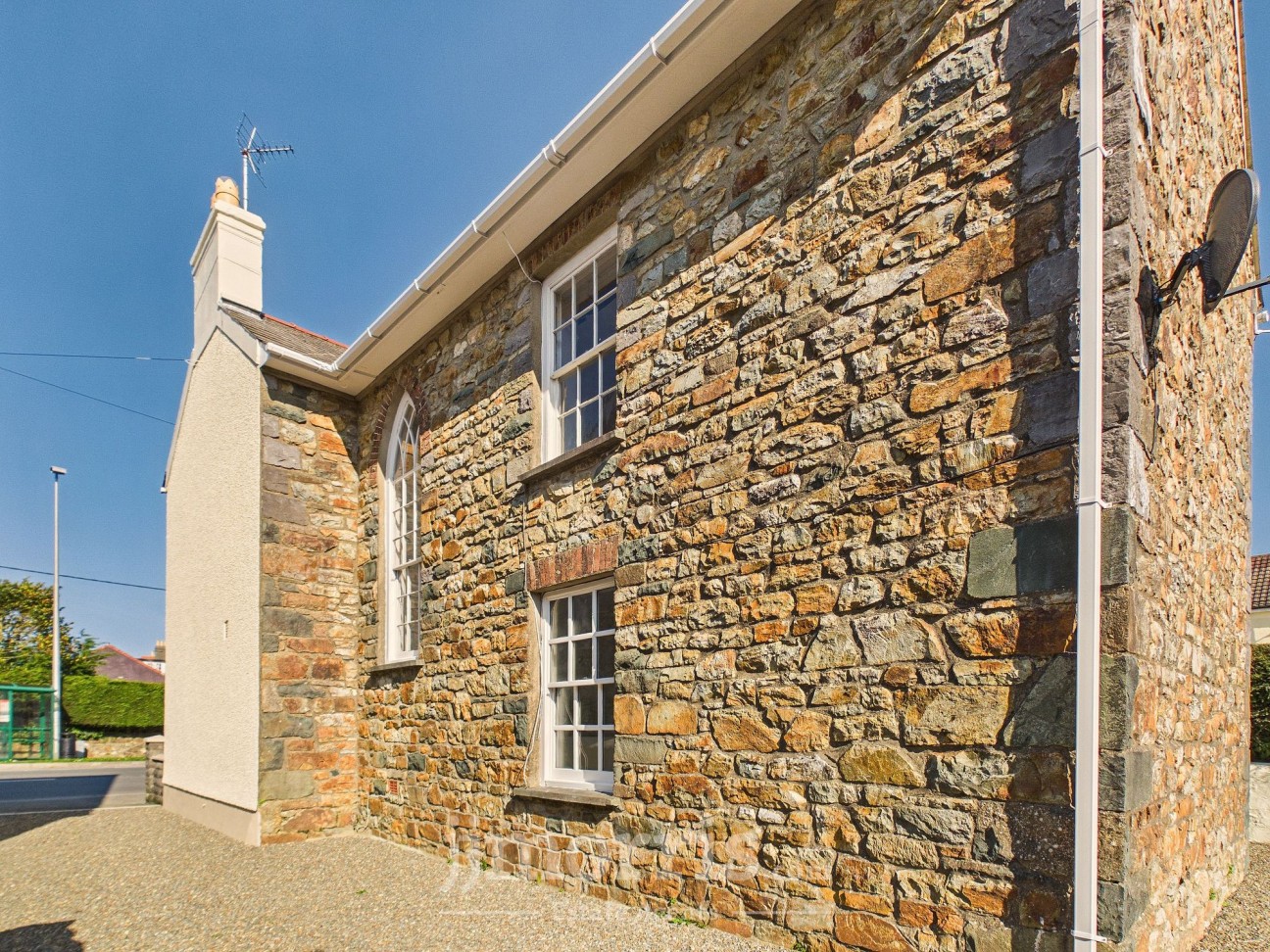 Dinas Cross, Newport, SA42