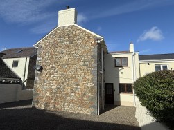 Dinas Cross, Newport, SA42