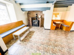 Castle Street, Cardigan, SA43