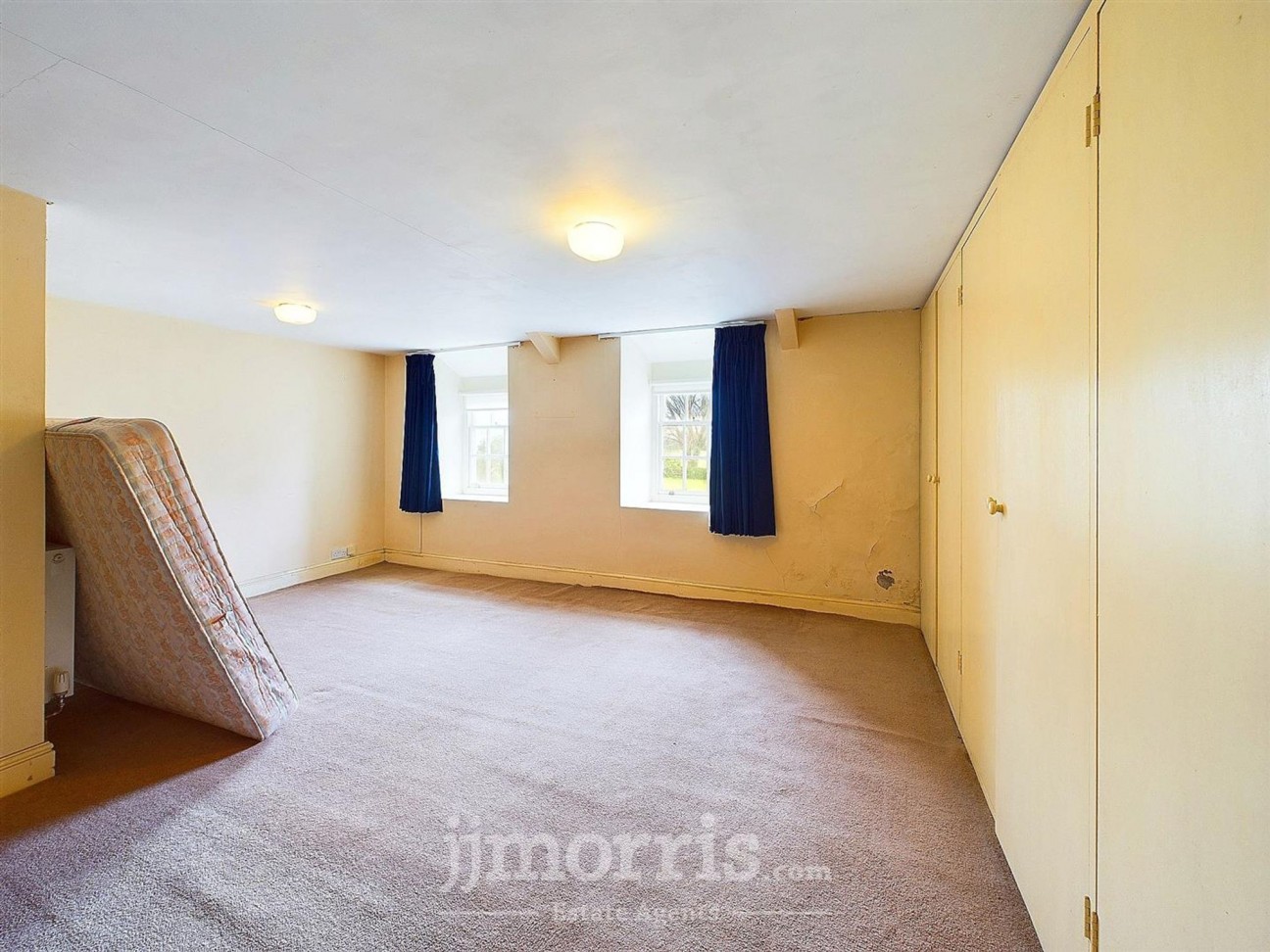 1 Honeyborough Green, Neyland, SA73