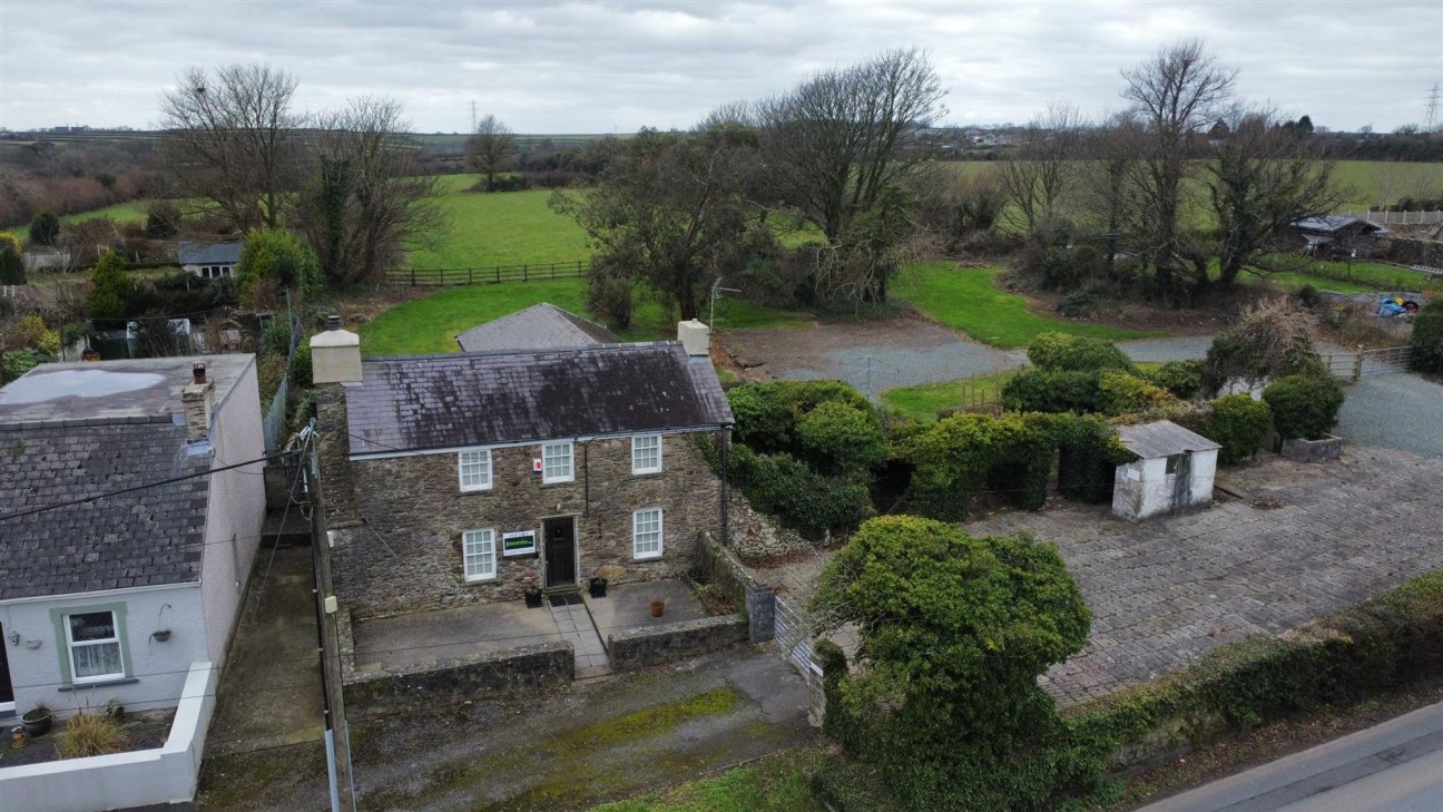 1 Honeyborough Green, Neyland, SA73