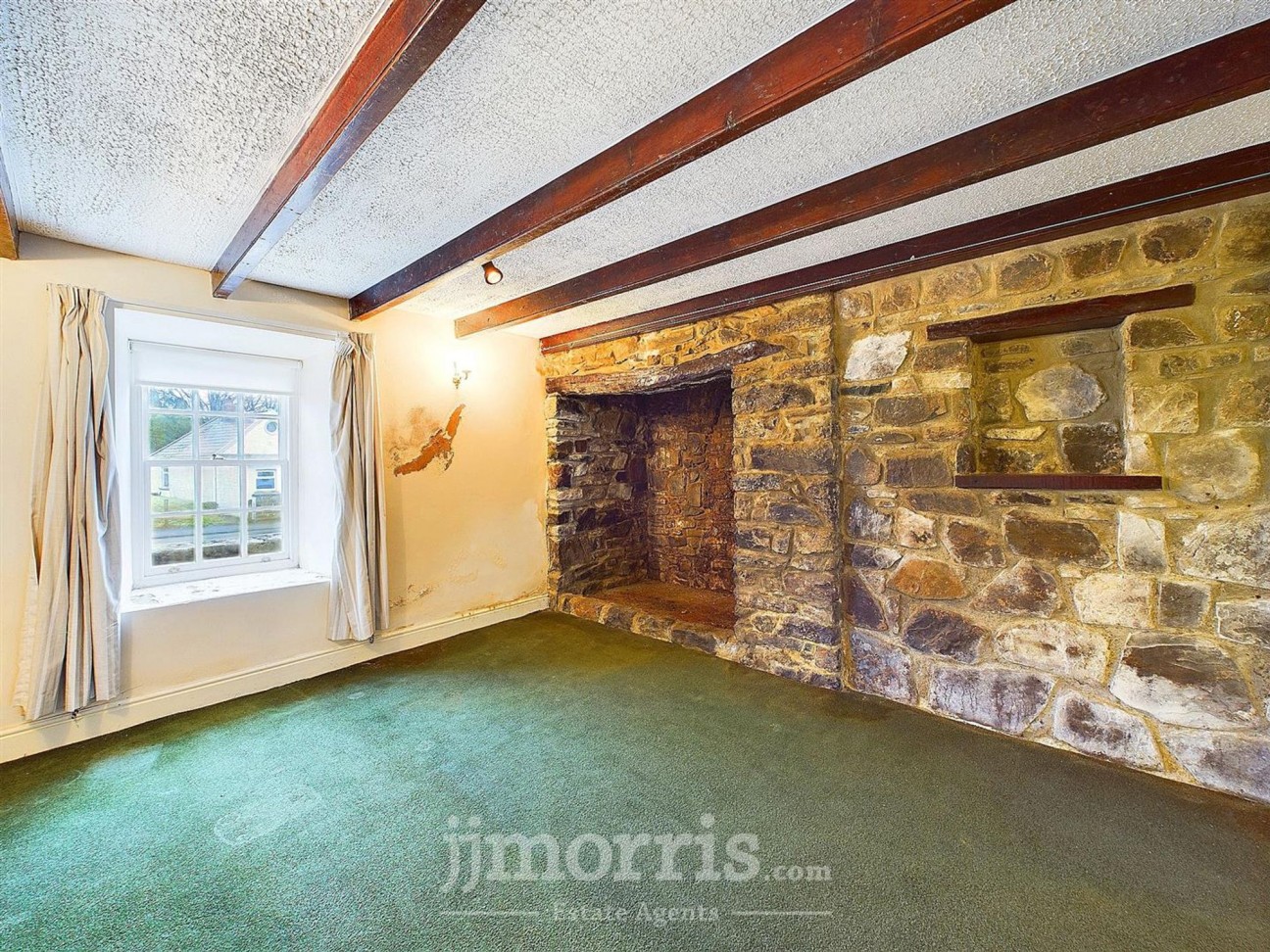 1 Honeyborough Green, Neyland, SA73